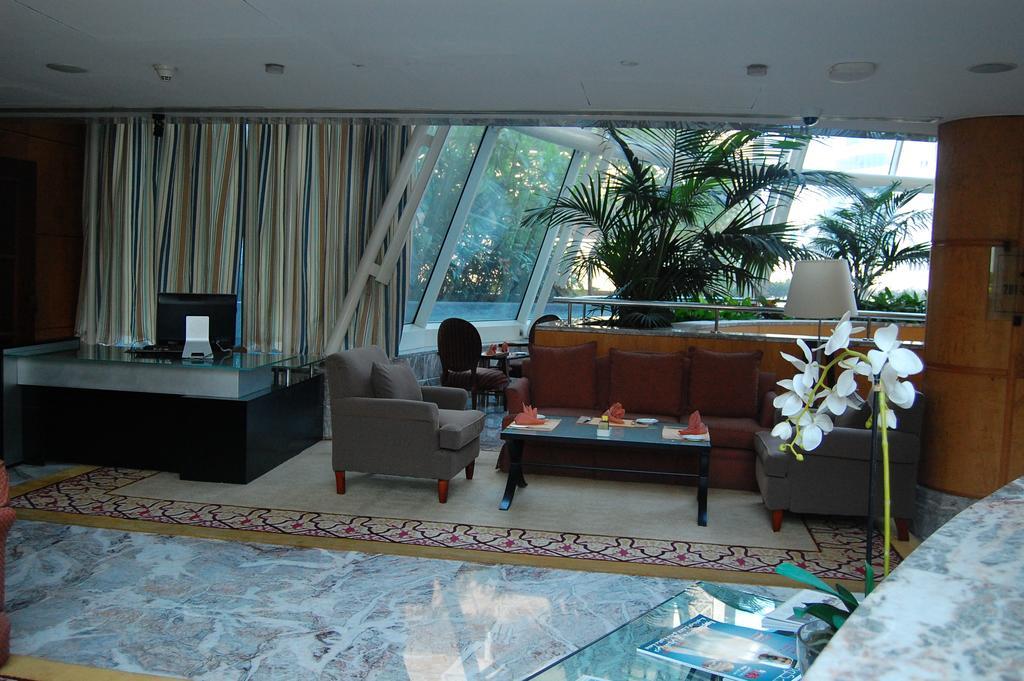 Jood Palace Hotel Dubai Exterior photo The lobby of the hotel