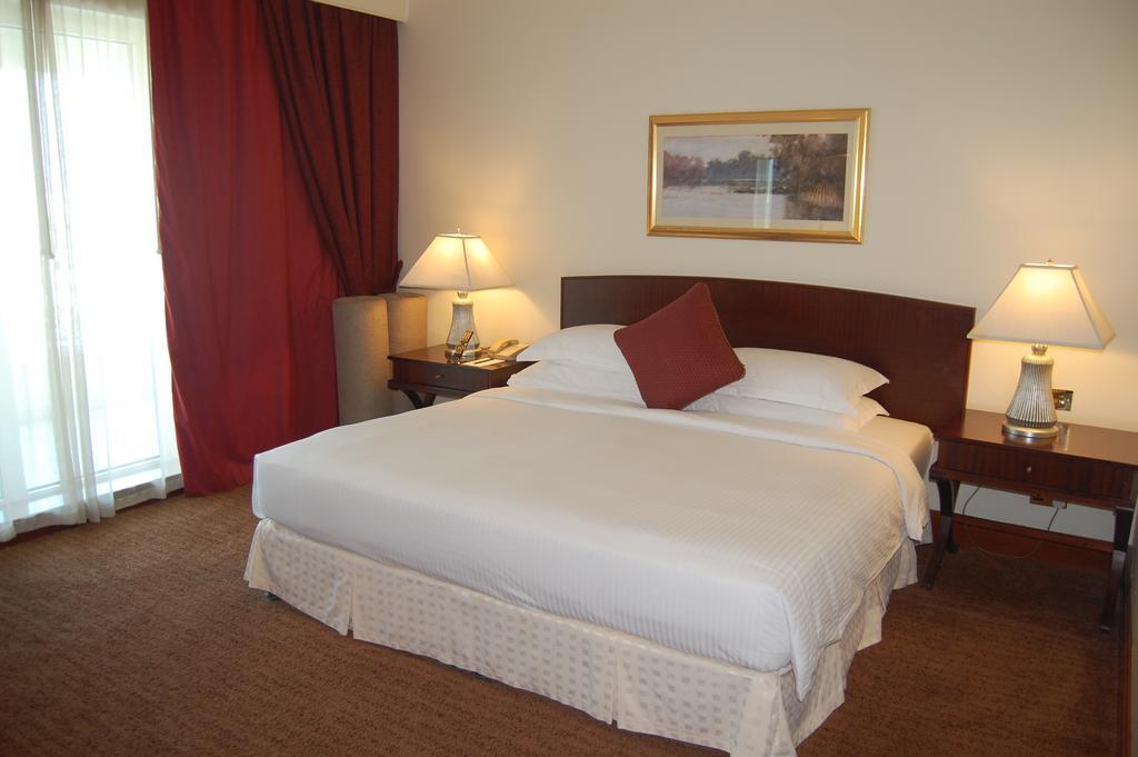 Jood Palace Hotel Dubai Exterior photo A bedroom